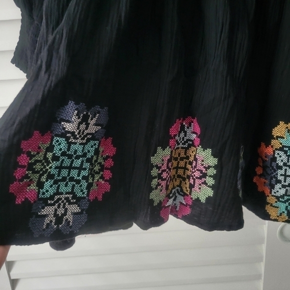 JUDITH MARCH Embroidered 100 % cotton dress size small. - Picture 7 of 10